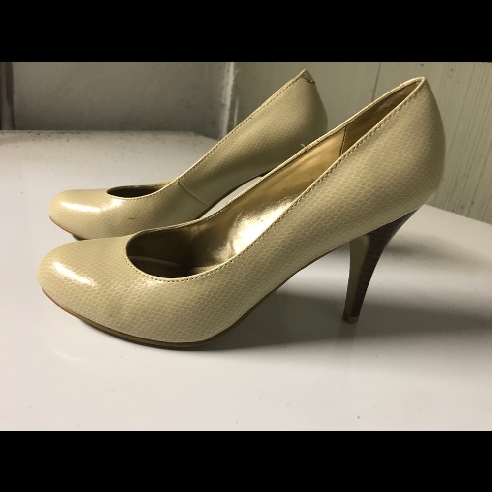 High heeled shoes